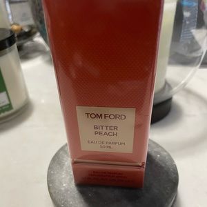 Tom Ford Bitter 🍑 Awesome Fragrance check the reviews and priced to sell💋